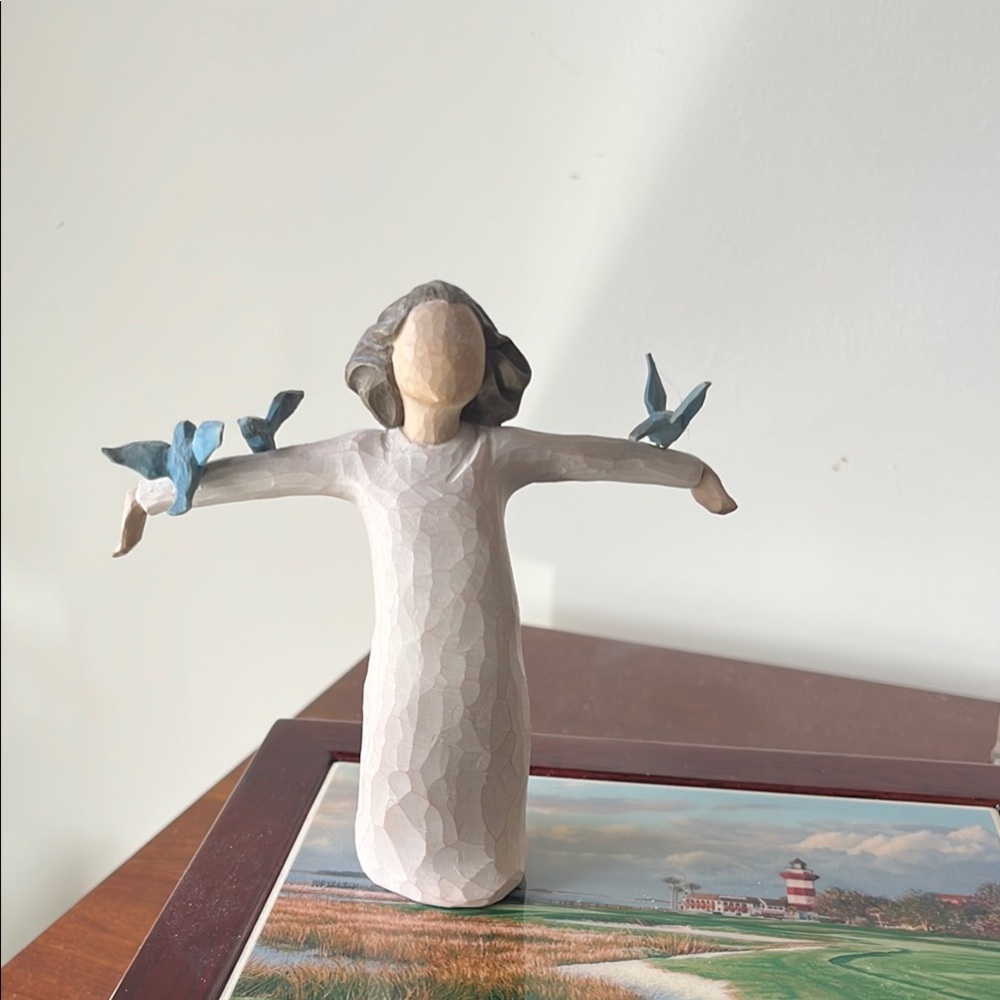 Willow Tree "Happiness"